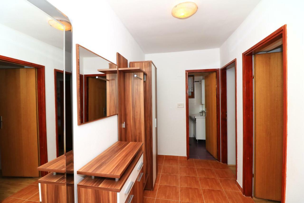 Apartments Sladana Jezera Bagian luar foto